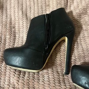 Black ALDO booties